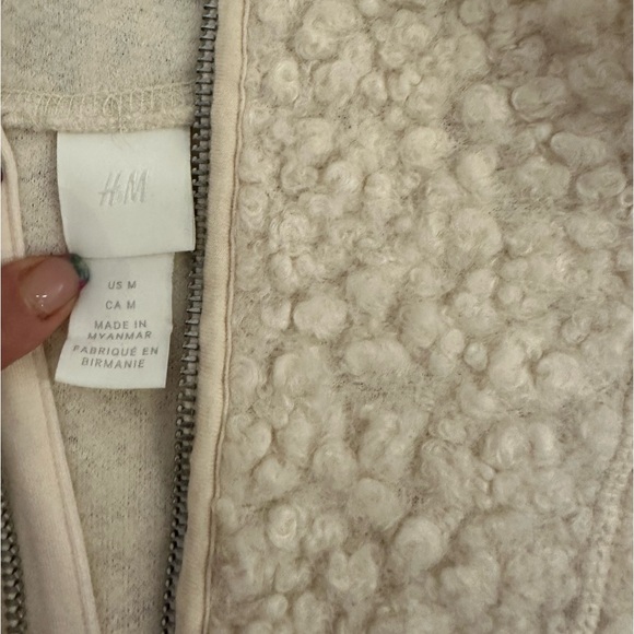 H&M Oversized Fleece Hoodie size medium - Picture 4 of 4